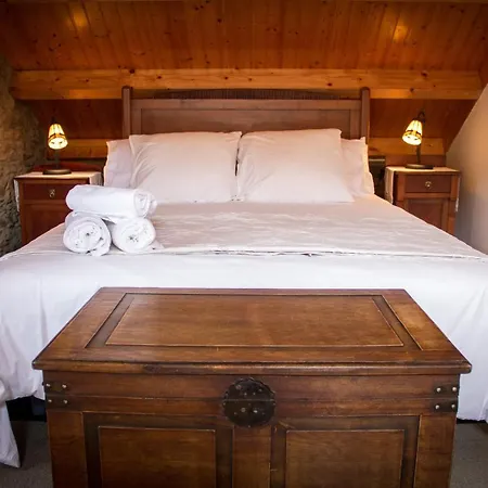 Casa Rural Penaquente * Санта-Марта-де-Ортигейра